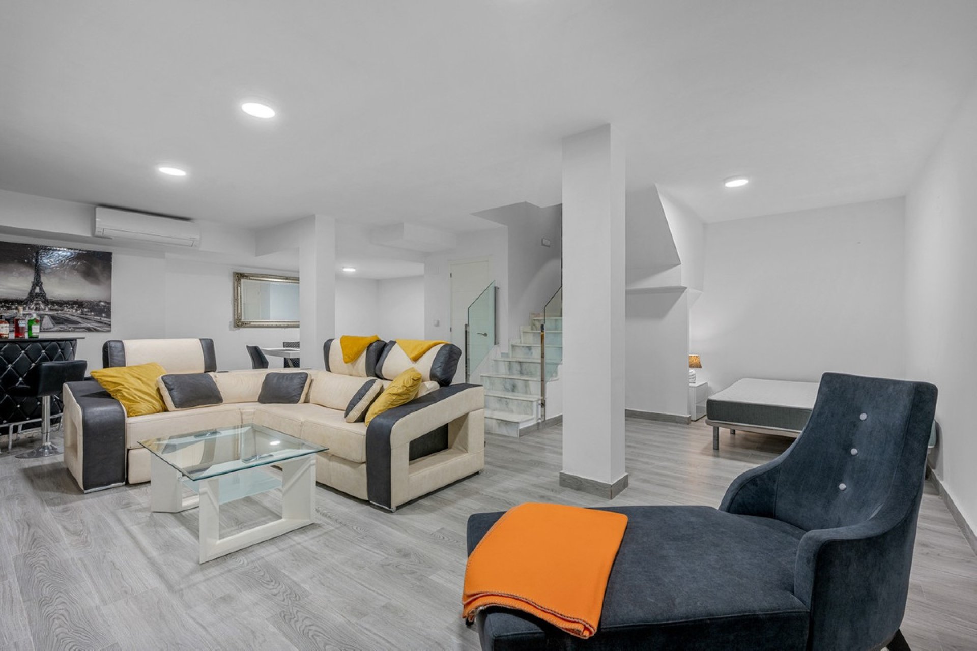 Használt ingatlanok - Villa -
Orihuela - Orihuela Costa