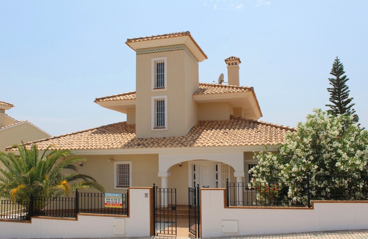 Használt ingatlanok - Villa -
Orihuela - Orihuela Costa