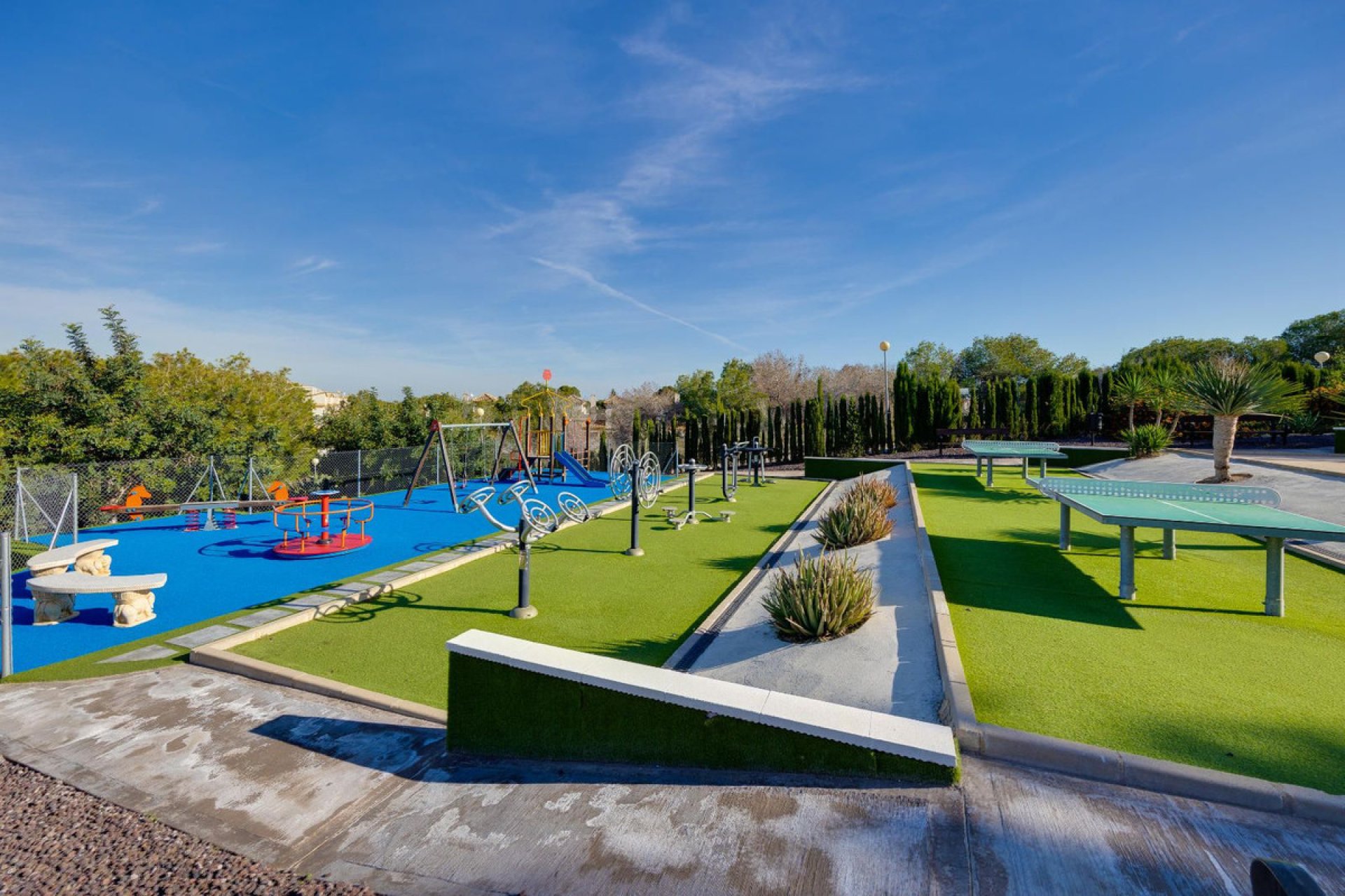 Használt ingatlanok - Villa -
Orihuela - Orihuela Costa