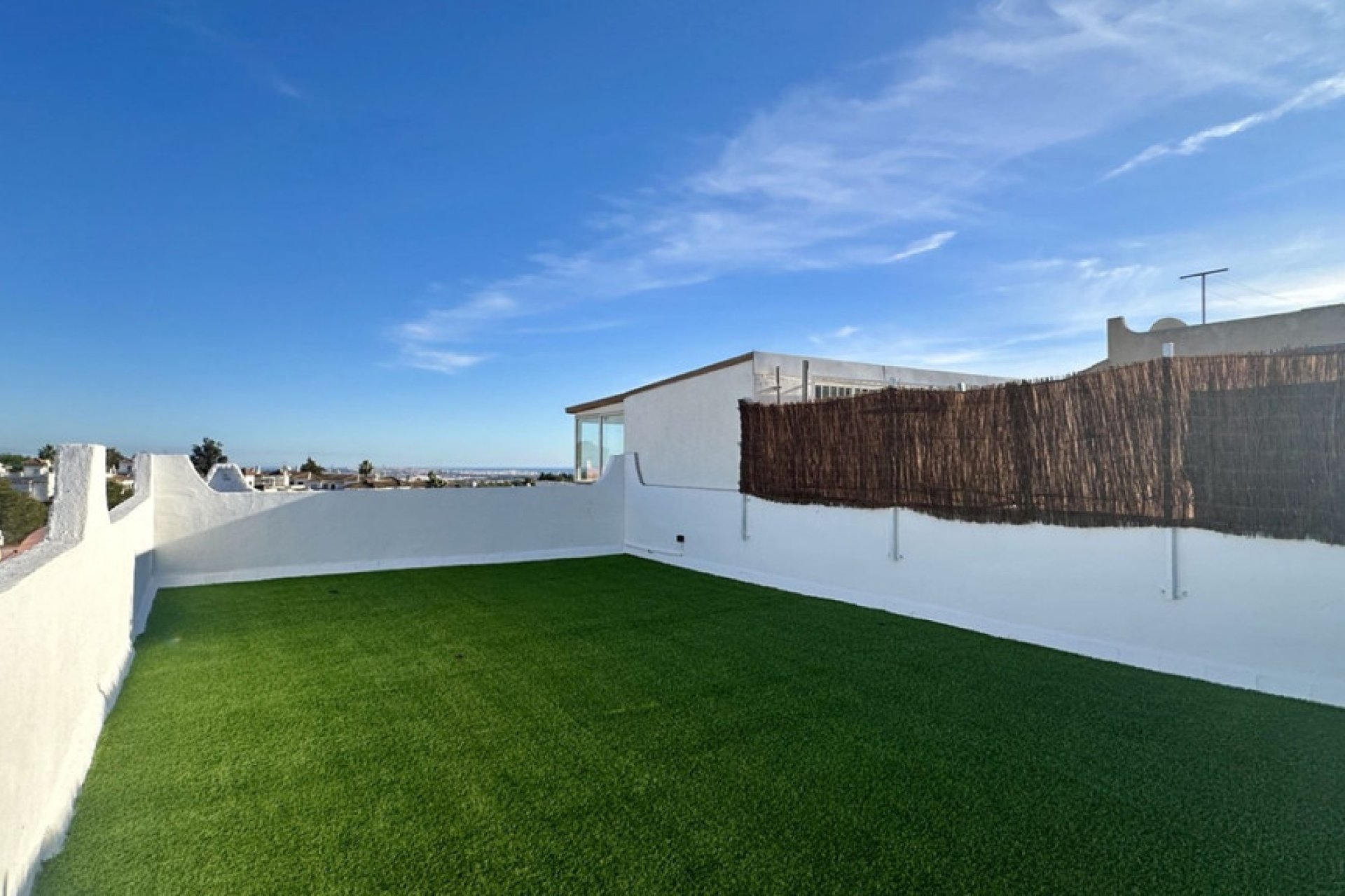 Használt ingatlanok - Villa -
Orihuela - Orihuela Costa