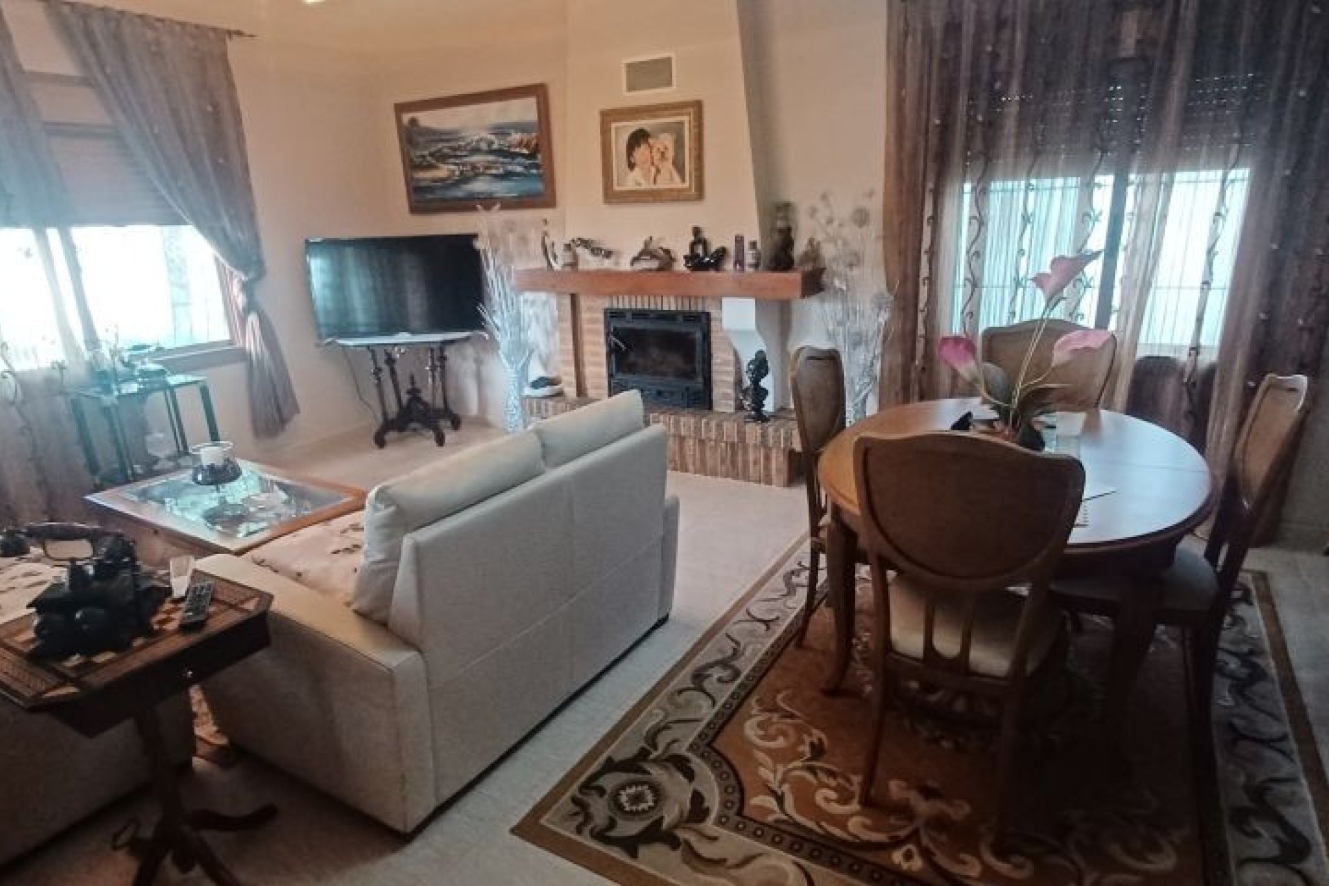 Használt ingatlanok - Villa -
Orihuela - Orihuela Costa