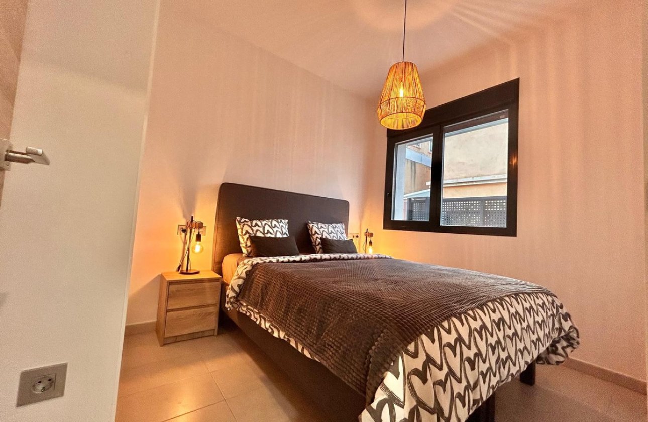 Használt ingatlanok - Villa -
Orihuela - Orihuela Costa