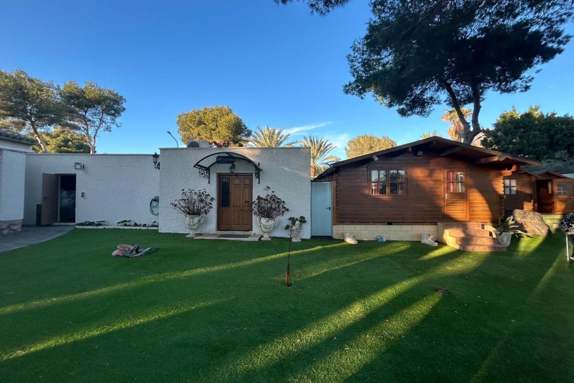 Használt ingatlanok - Villa -
Orihuela - Orihuela Costa