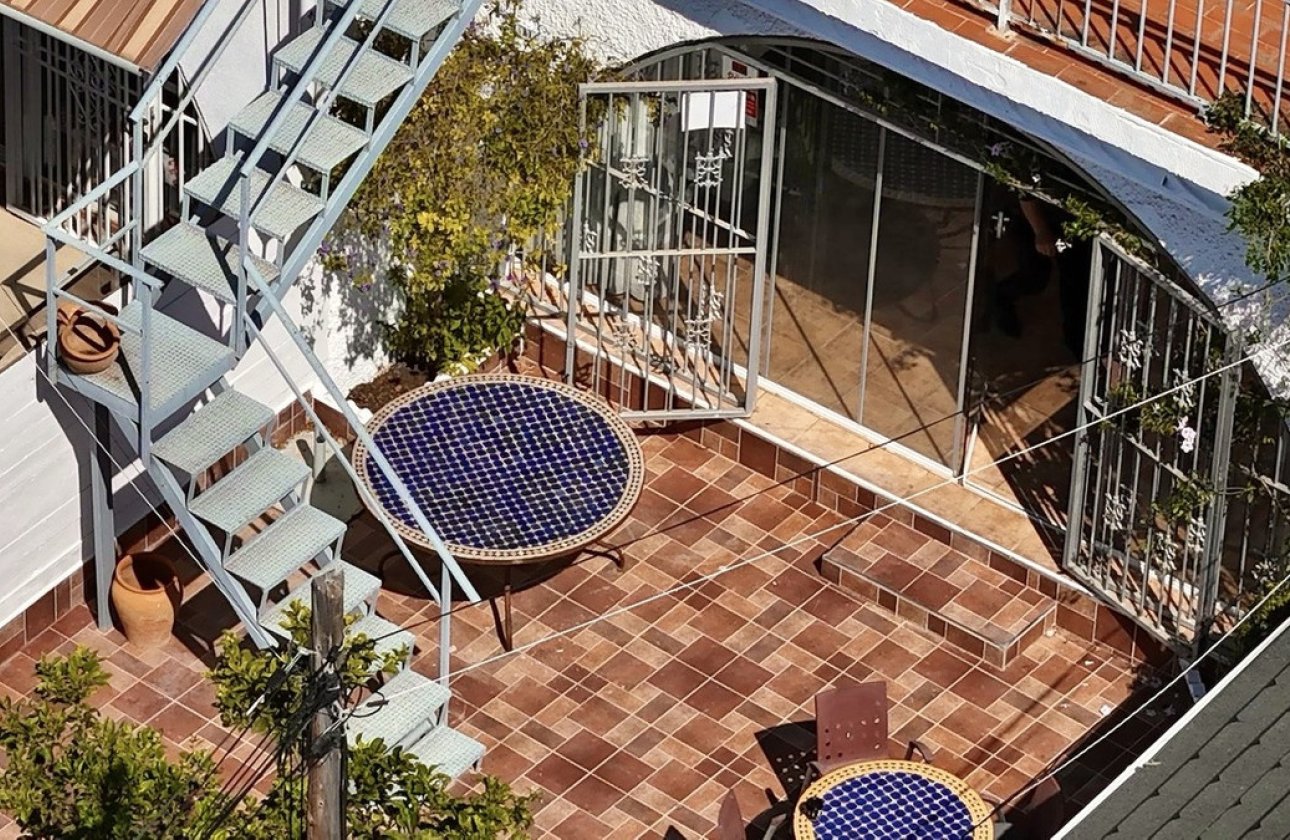 Használt ingatlanok - Villa -
Orihuela - Playa Flamenca