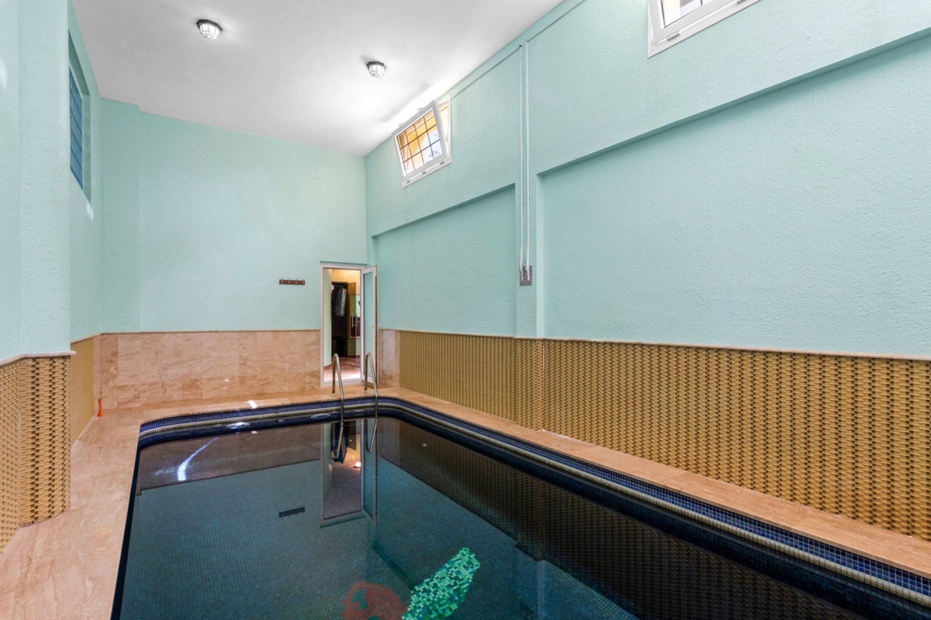 Használt ingatlanok - Villa -
Orihuela - Playa Flamenca