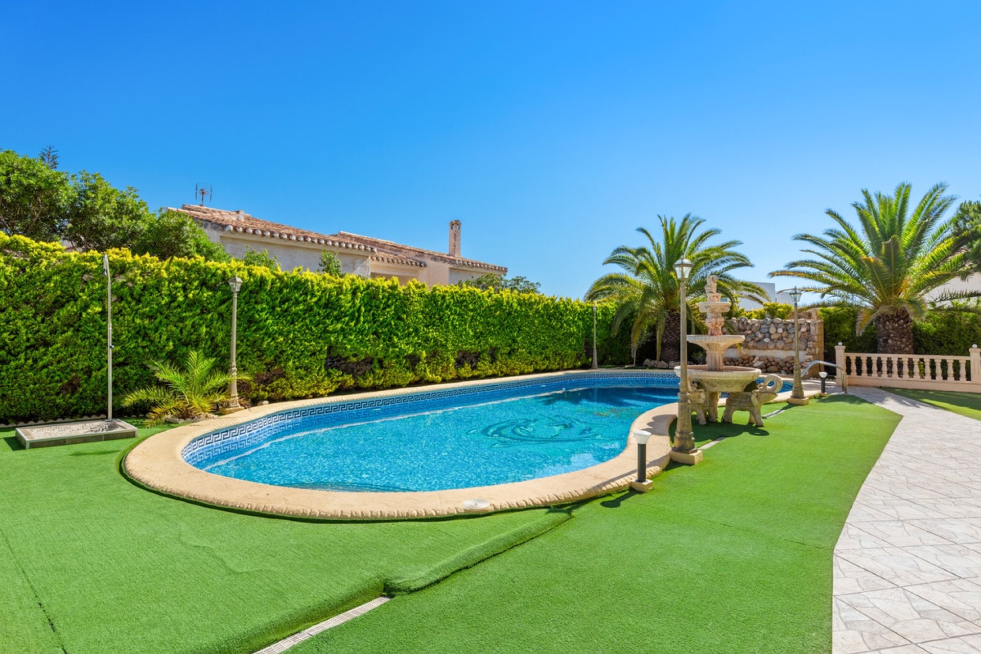Használt ingatlanok - Villa -
Orihuela - Playa Flamenca