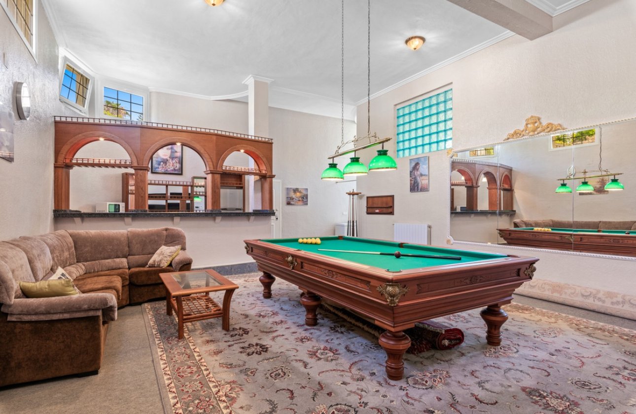 Használt ingatlanok - Villa -
Orihuela - Playa Flamenca