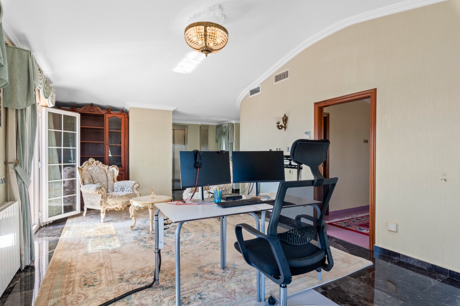 Használt ingatlanok - Villa -
Orihuela - Playa Flamenca