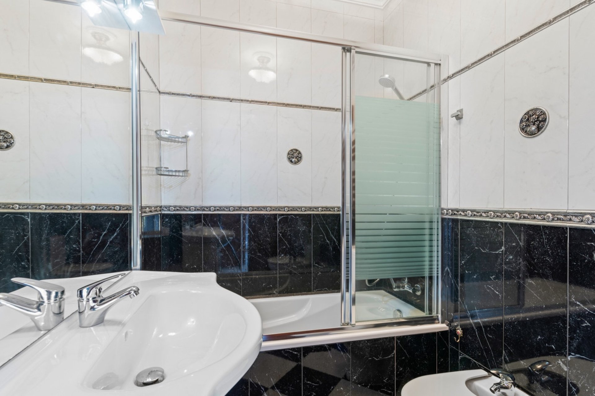 Használt ingatlanok - Villa -
Orihuela - Playa Flamenca