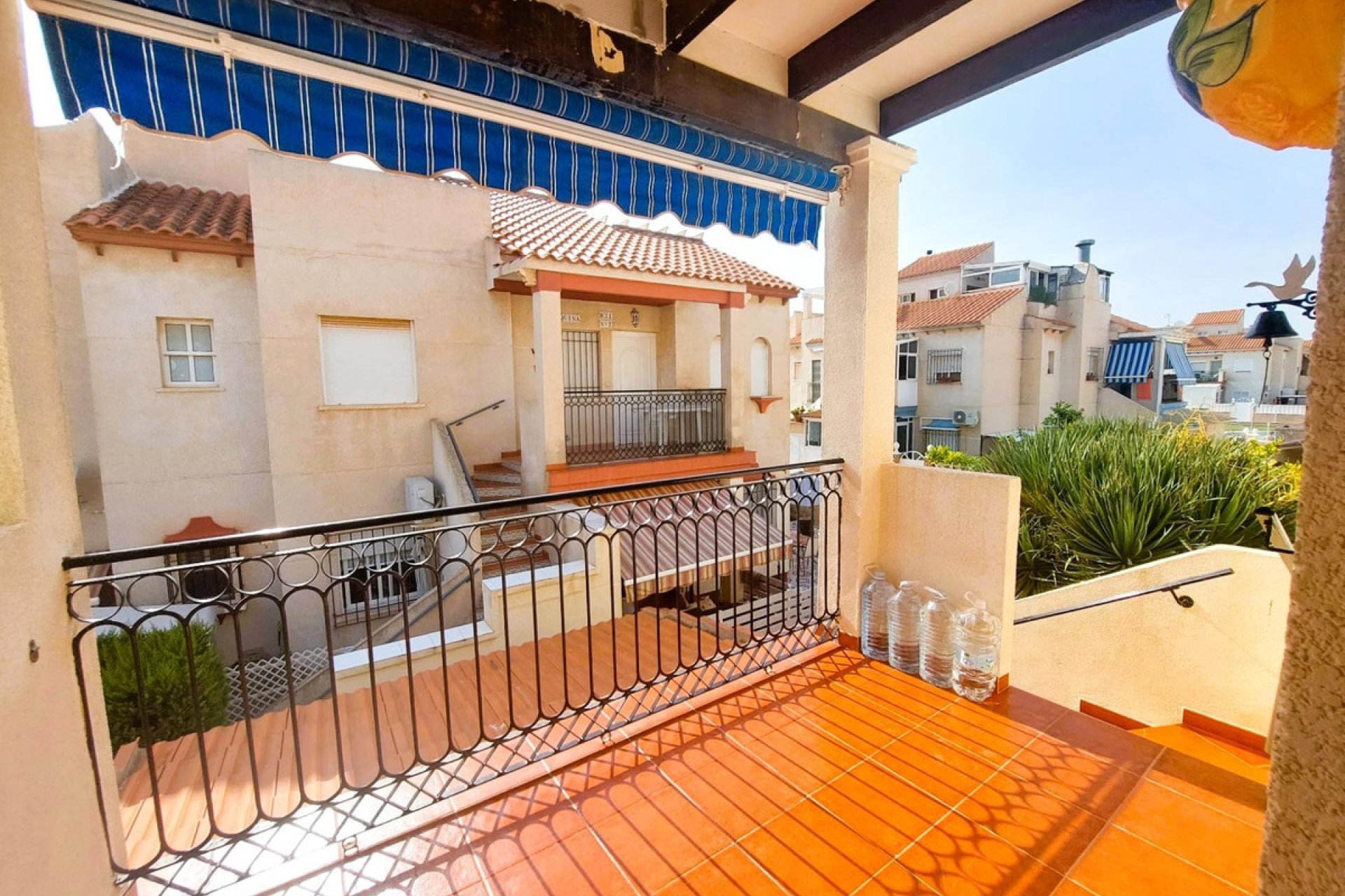 Használt ingatlanok - Villa -
Orihuela - Playa Flamenca