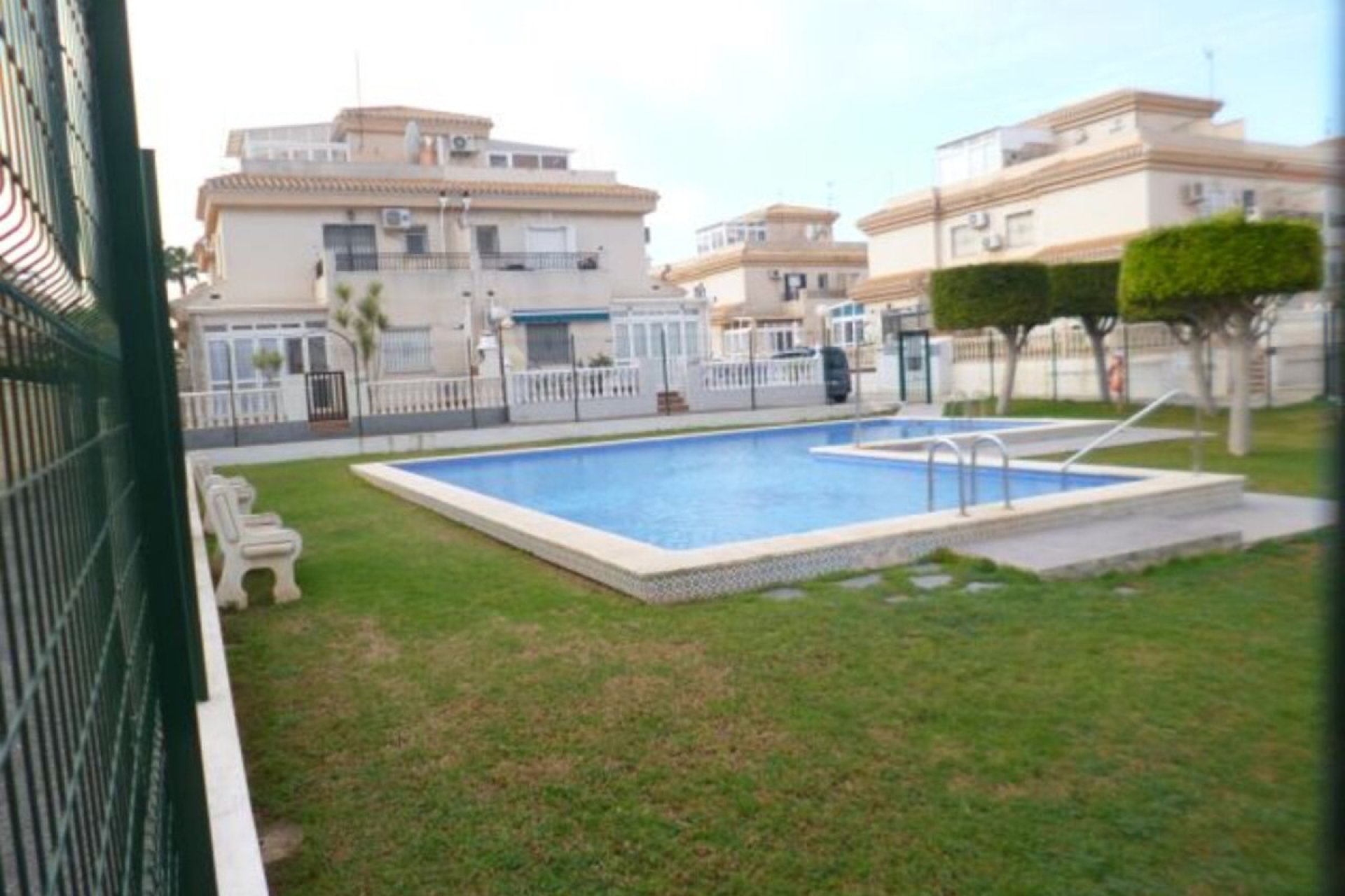 Használt ingatlanok - Villa -
Orihuela - Playa Flamenca