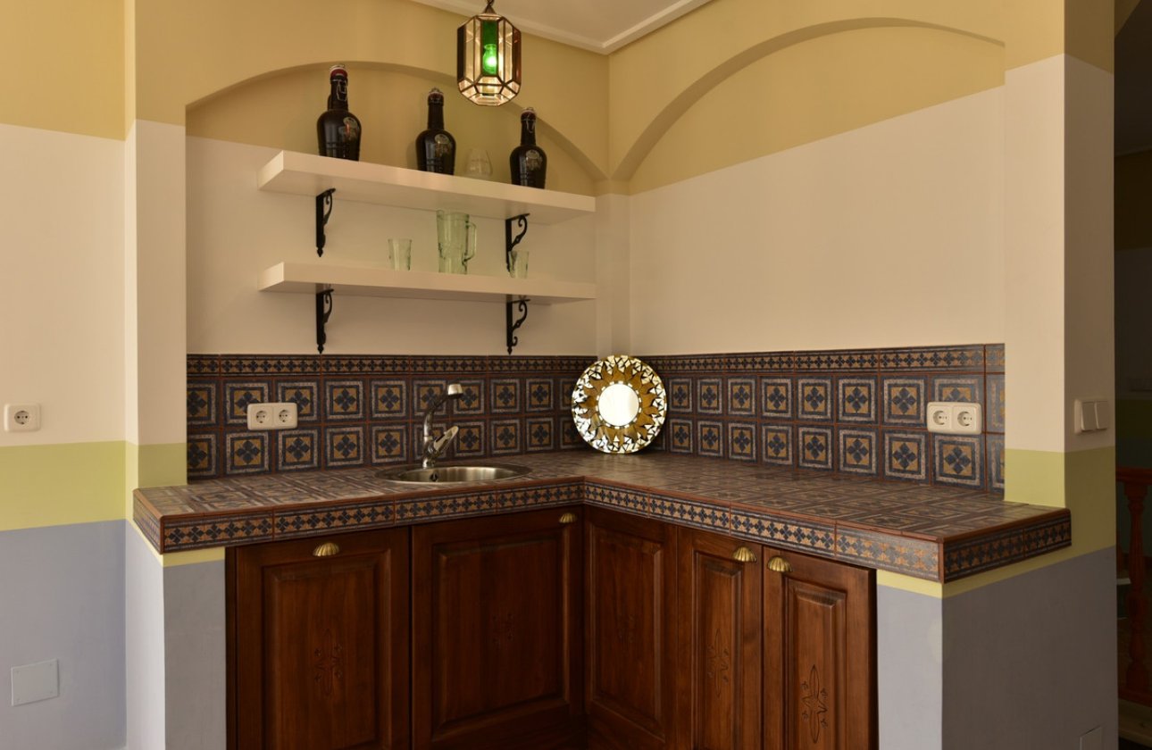 Használt ingatlanok - Villa -
Orihuela - Villamartin