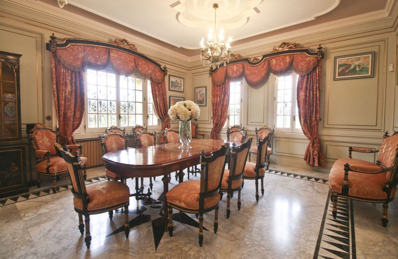 Használt ingatlanok - Villa -
Orihuela - Villamartin