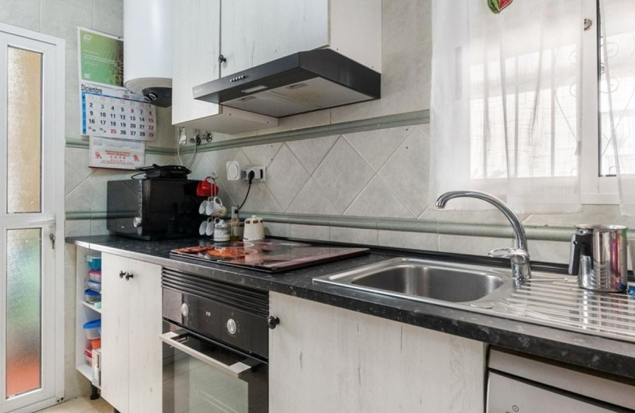 Használt ingatlanok - Villa -
Orihuela - Villamartin