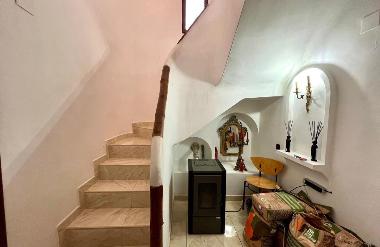 Használt ingatlanok - Villa -
Orihuela - Villamartin