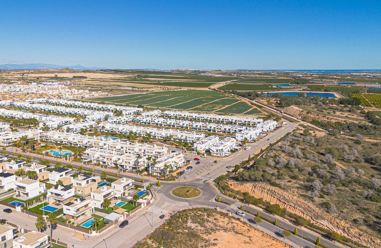 Használt ingatlanok - Villa -
Orihuela - Vistabella Golf