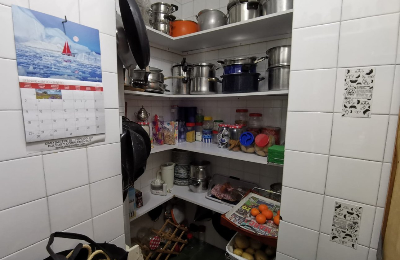 Használt ingatlanok - Villa -
Pedreguer - Pedreguer Centro