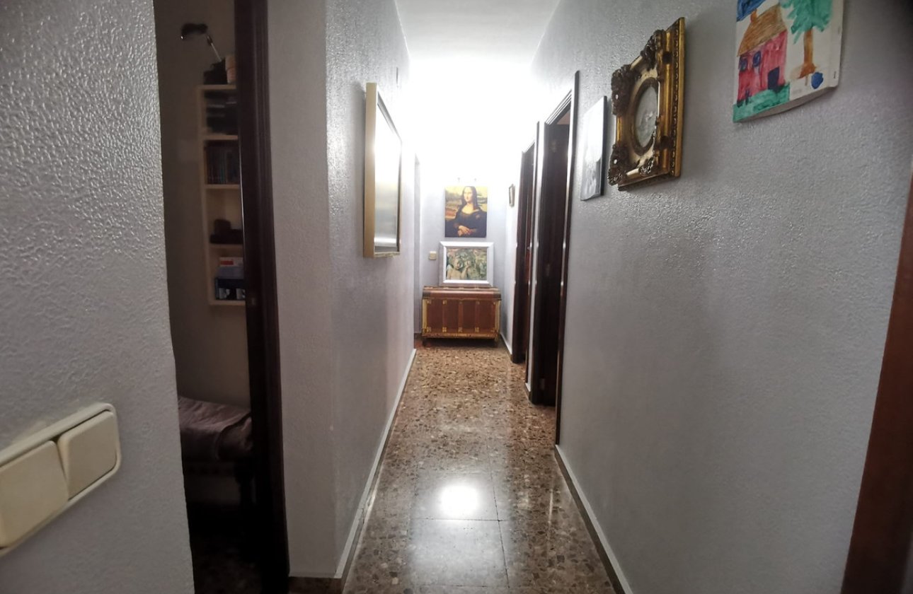 Használt ingatlanok - Villa -
Pedreguer - Pedreguer Centro