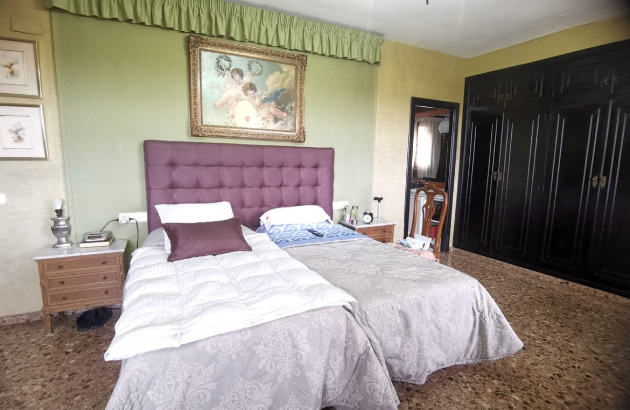 Használt ingatlanok - Villa -
Pedreguer - Pedreguer Centro