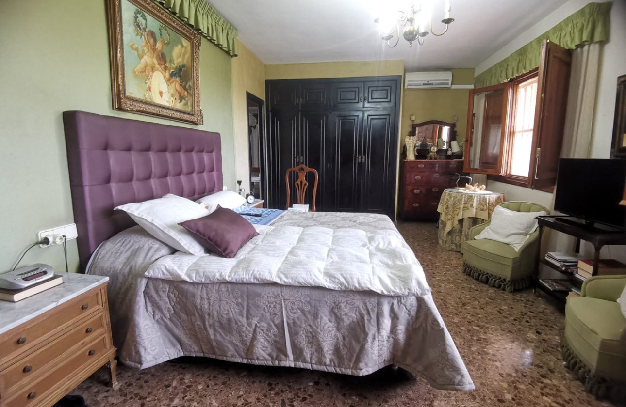 Használt ingatlanok - Villa -
Pedreguer - Pedreguer Centro