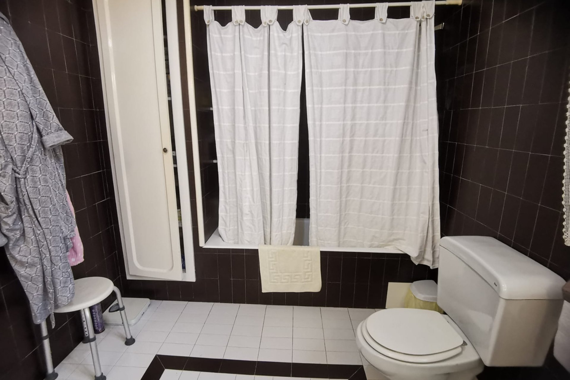 Használt ingatlanok - Villa -
Pedreguer - Pedreguer Centro