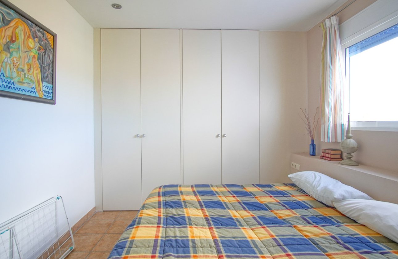 Használt ingatlanok - Villa -
Pedreguer - Pedreguer Centro