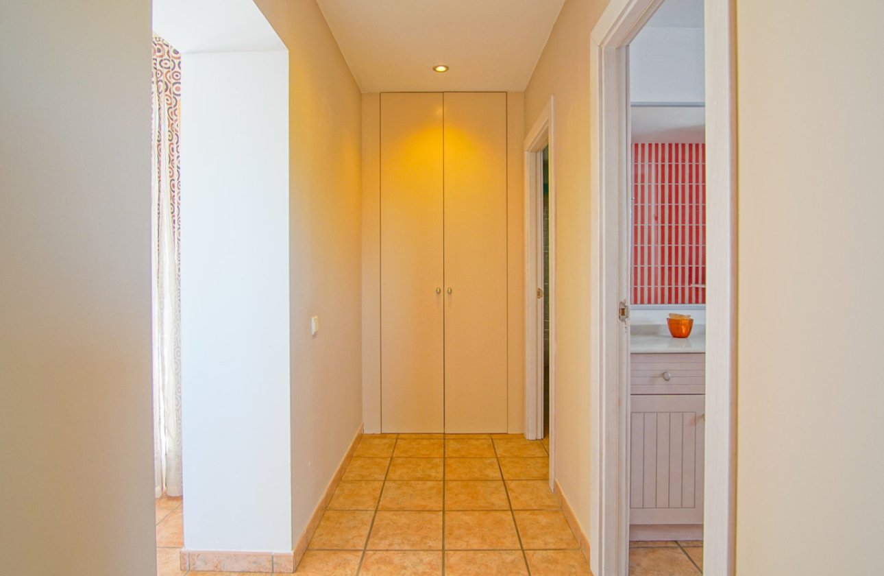 Használt ingatlanok - Villa -
Pedreguer - Pedreguer Centro