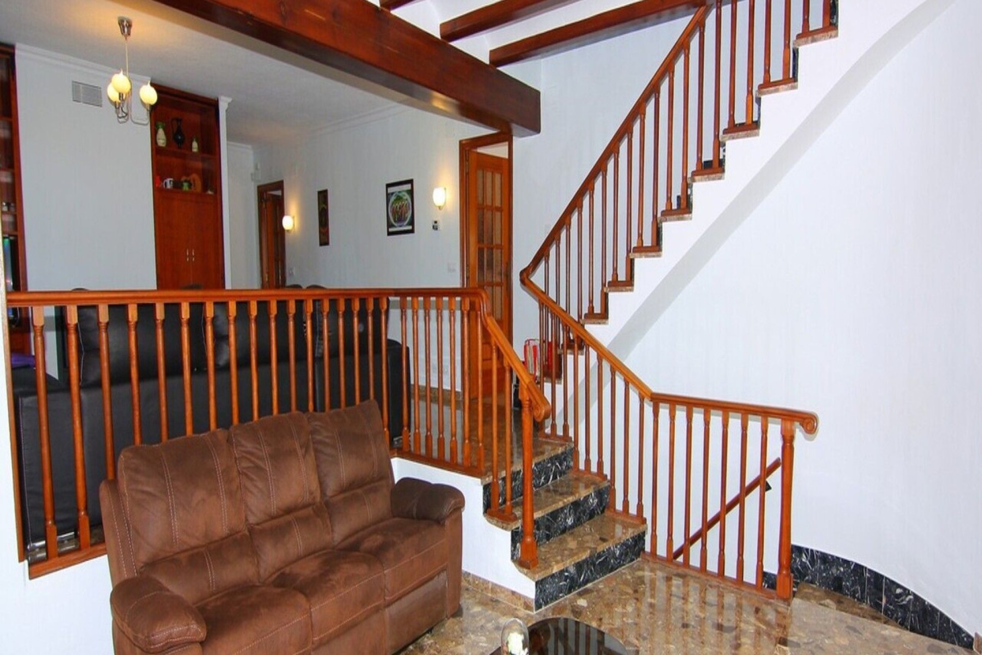 Használt ingatlanok - Villa -
Pedreguer - Pedreguer Centro