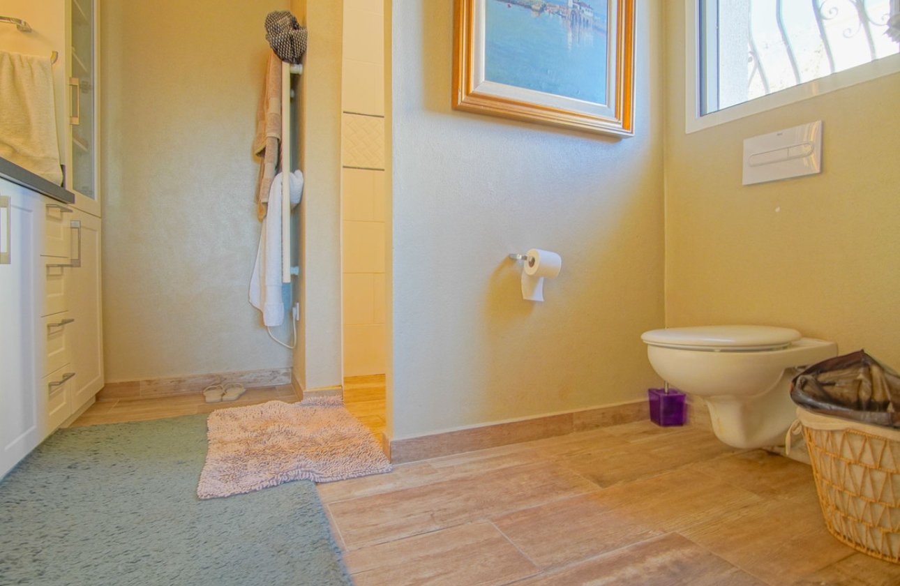 Használt ingatlanok - Villa -
Pego - Monte Pego