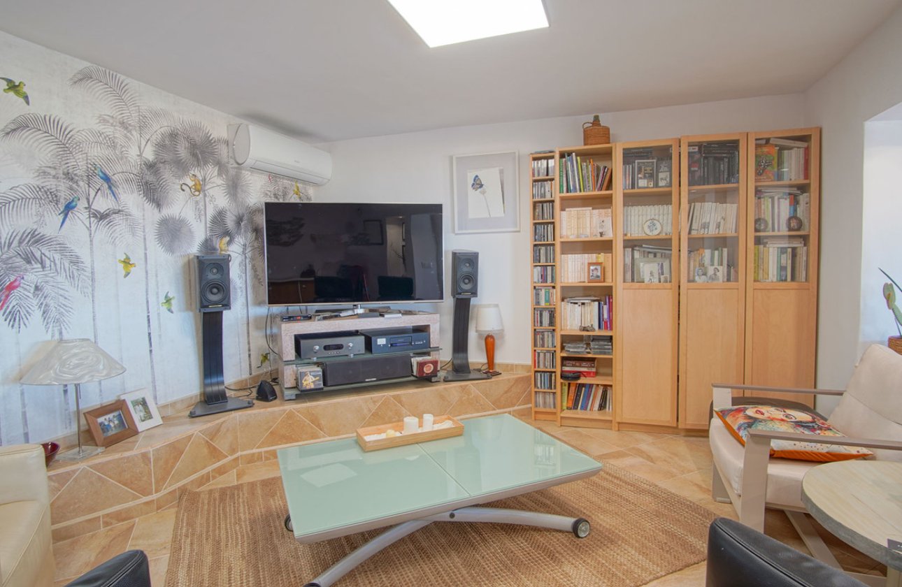 Használt ingatlanok - Villa -
Pego - Pego Centro