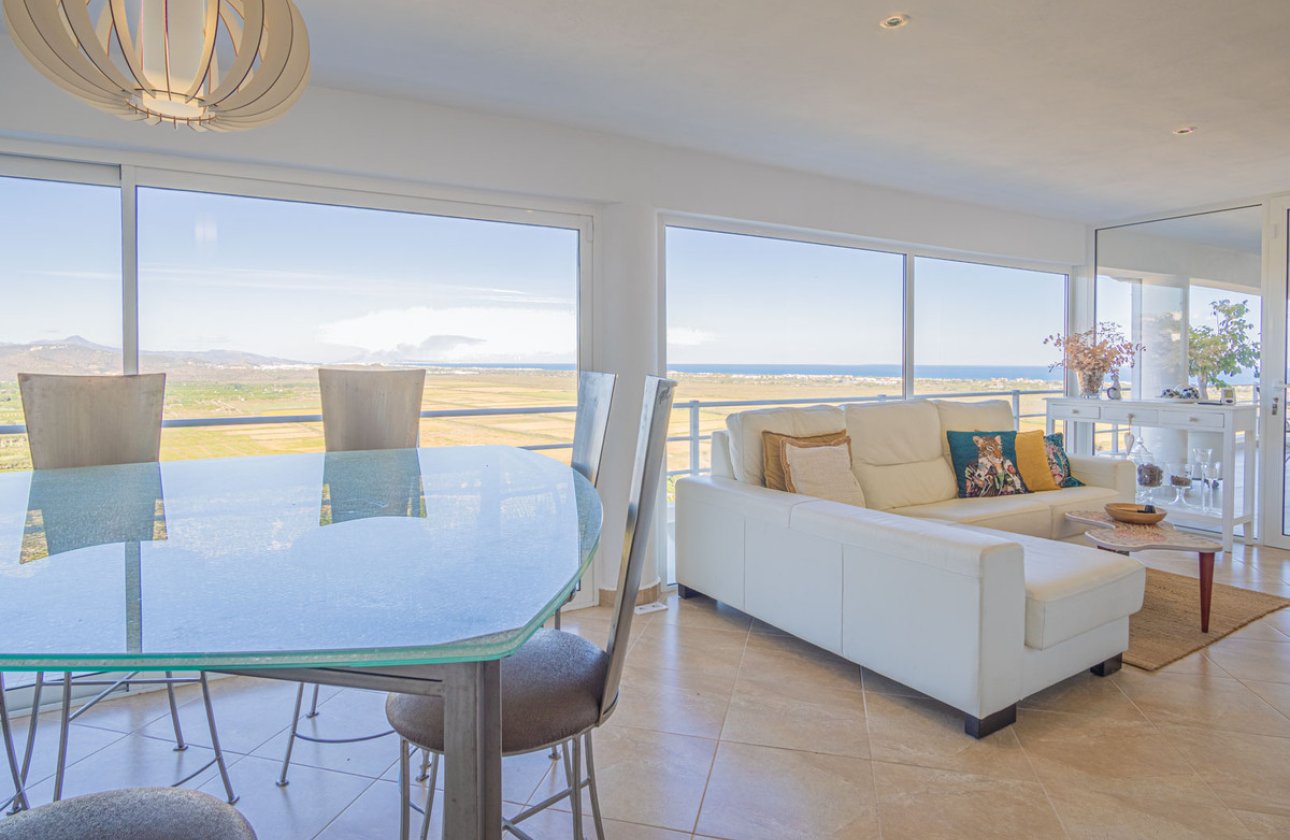 Használt ingatlanok - Villa -
Pego - Pego Centro