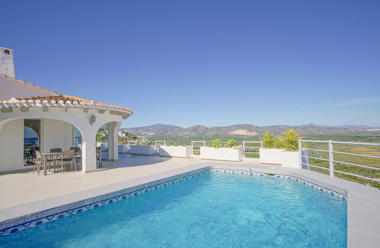 Használt ingatlanok - Villa -
Pego - Pego Centro