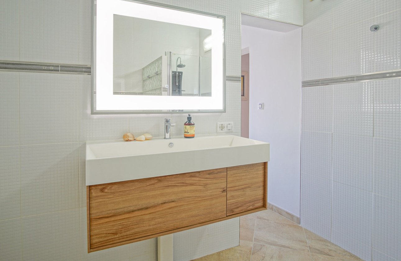 Használt ingatlanok - Villa -
Pego - Pego Centro