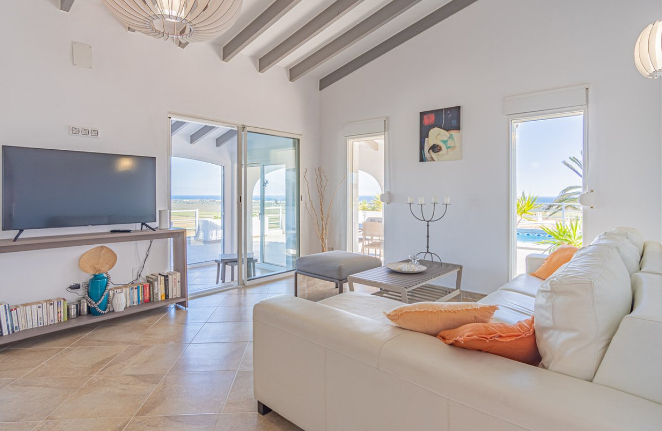 Használt ingatlanok - Villa -
Pego - Pego Centro