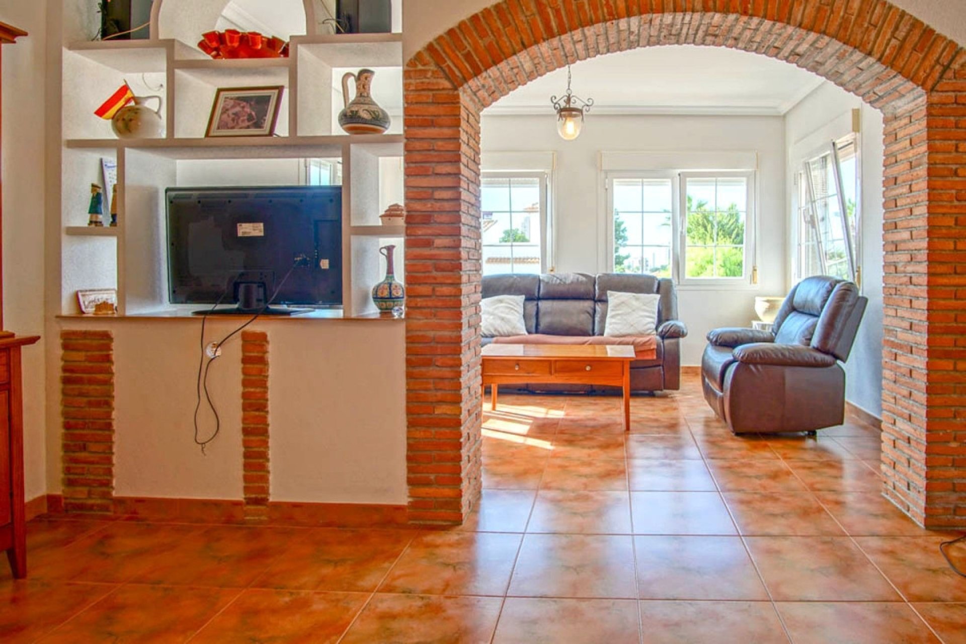 Használt ingatlanok - Villa -
Pinoso - Los Pinos