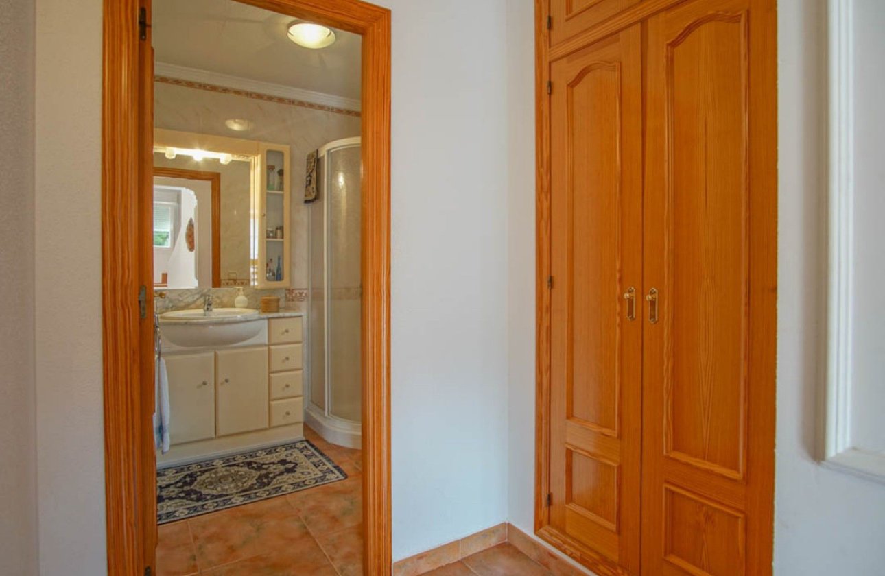 Használt ingatlanok - Villa -
Pinoso - Los Pinos