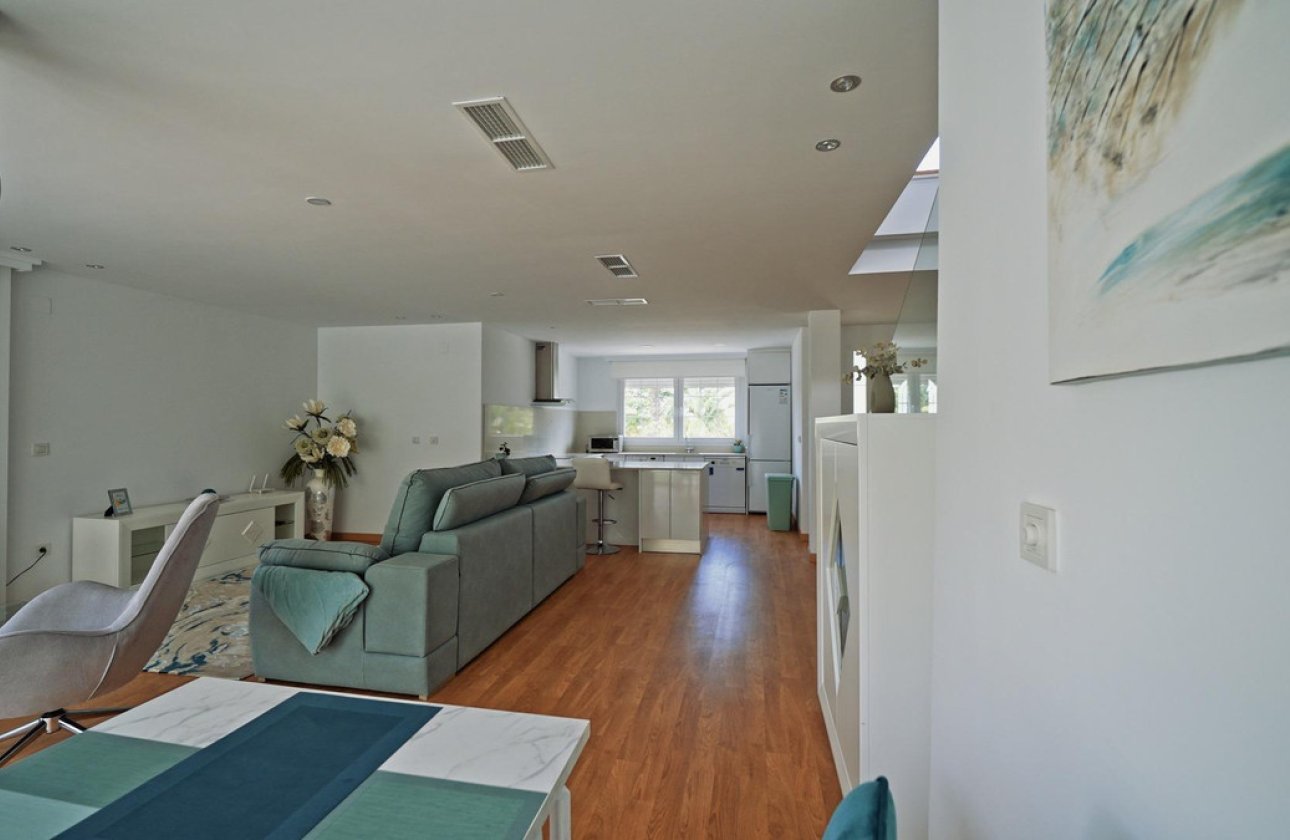 Használt ingatlanok - Villa -
Polop - Polop Centro