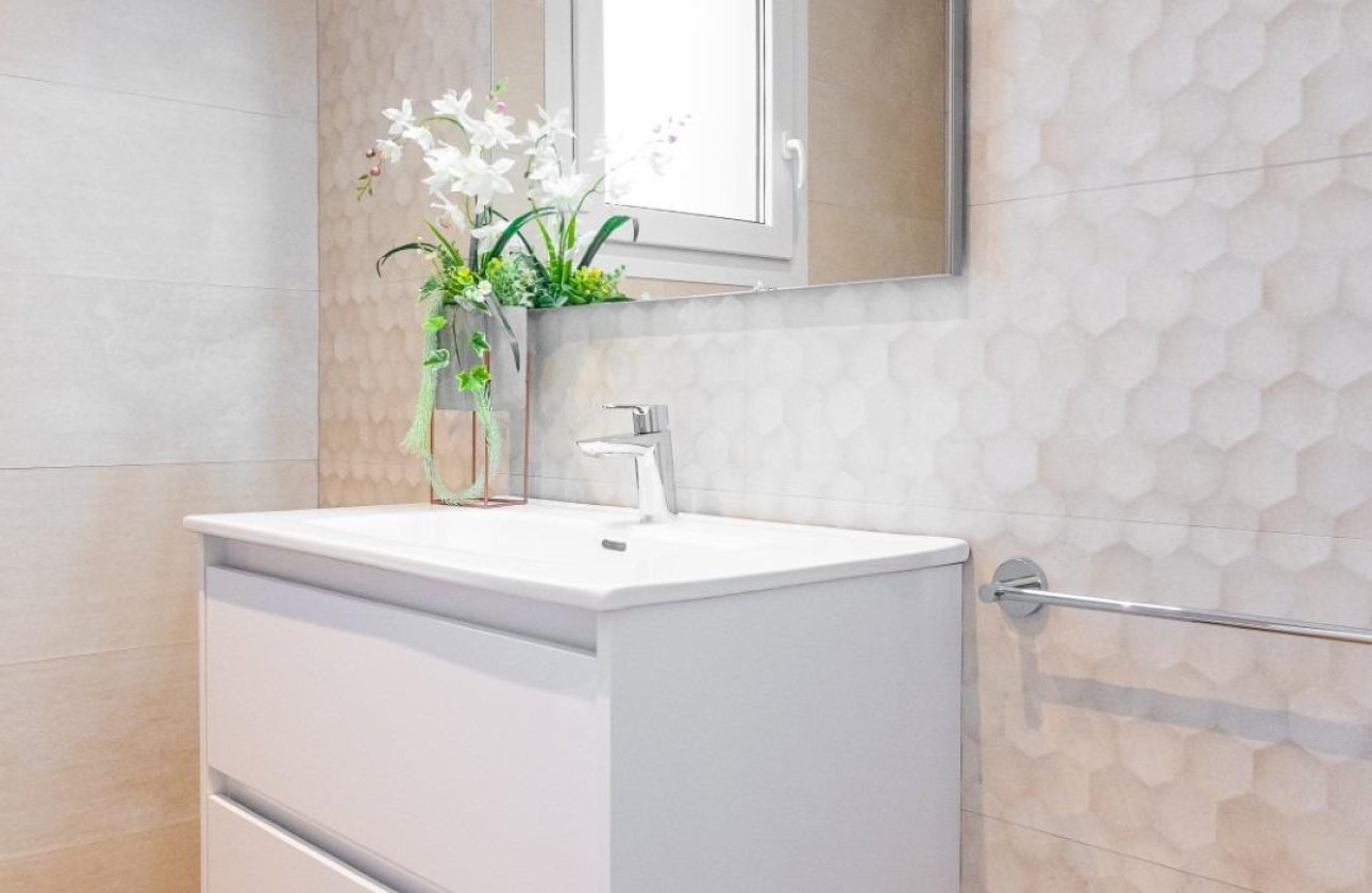 Használt ingatlanok - Villa -
Polop - Polop Centro