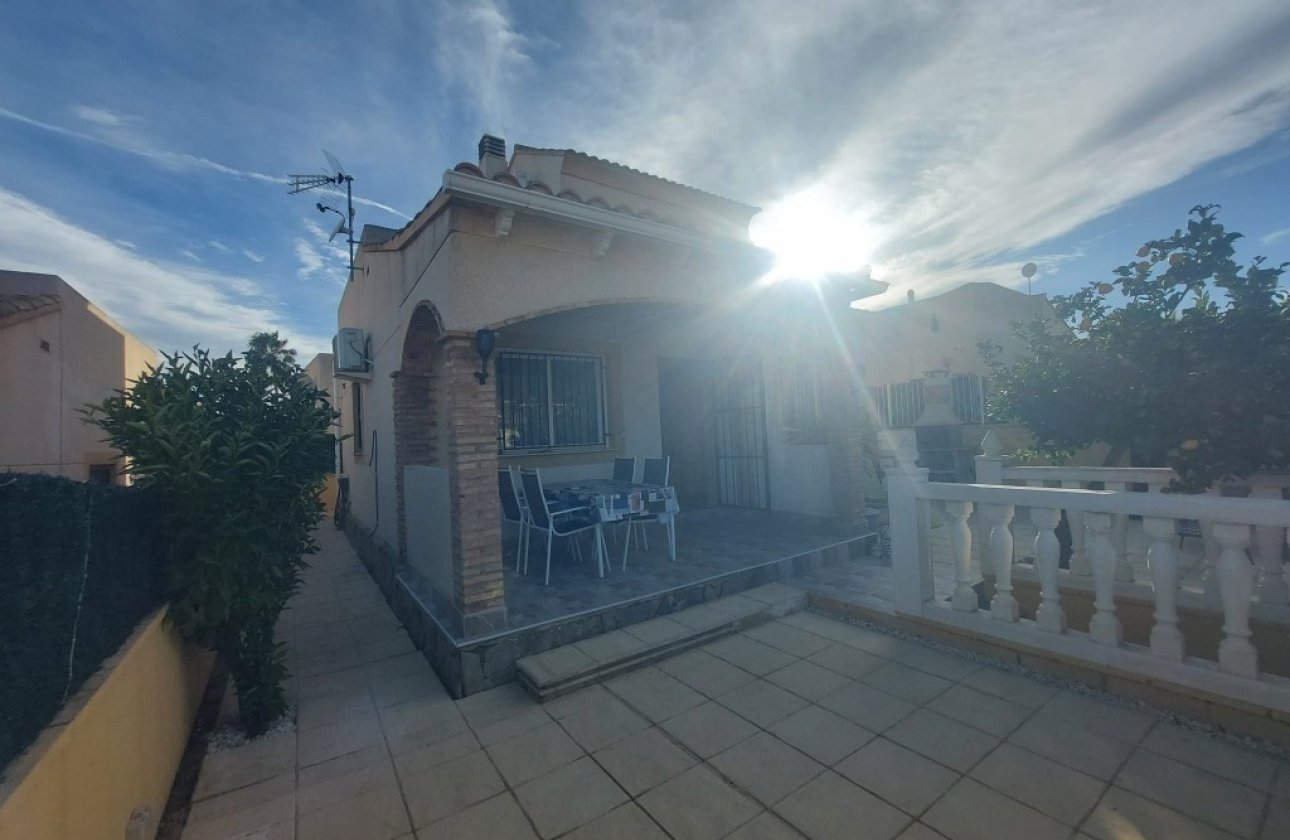 Használt ingatlanok - Villa -
Polop - Polop Centro