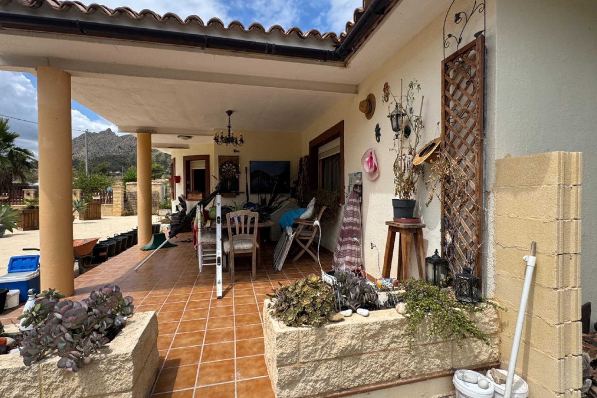 Használt ingatlanok - Villa -
Relleu - Relleu Centro