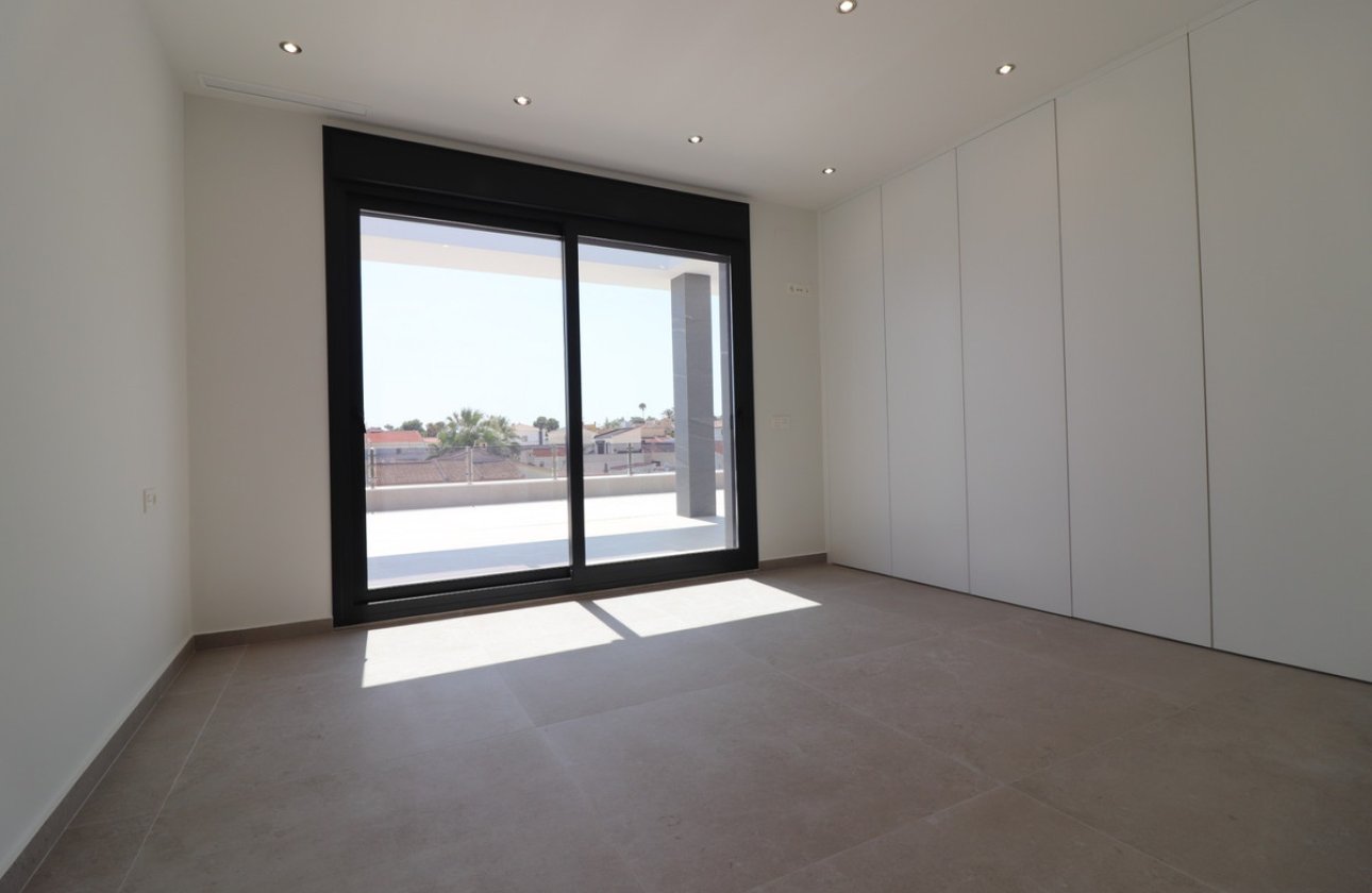 Használt ingatlanok - Villa -
Rojales - Ciudad Quesada