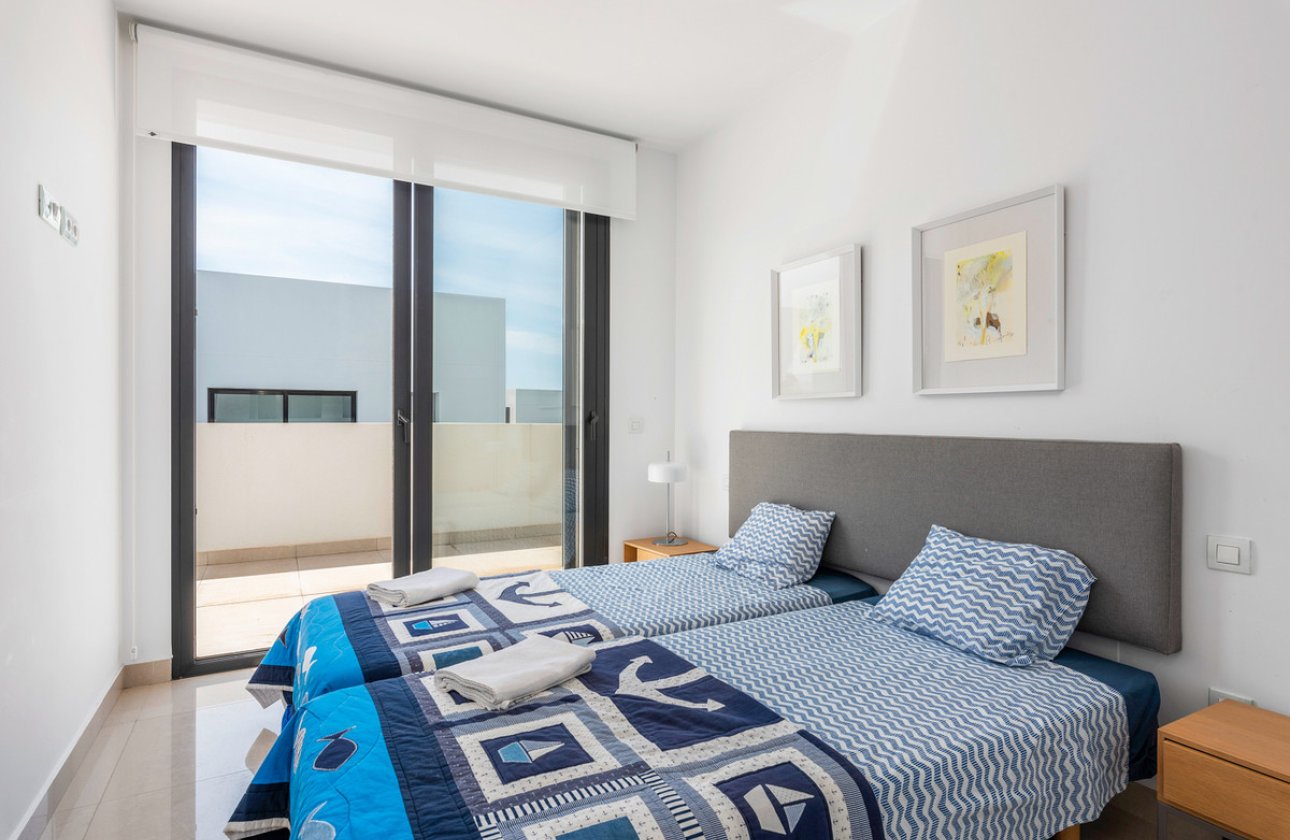 Használt ingatlanok - Villa -
Rojales - Ciudad Quesada