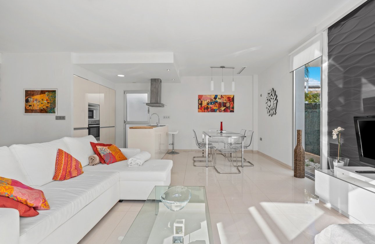 Használt ingatlanok - Villa -
Rojales - Ciudad Quesada