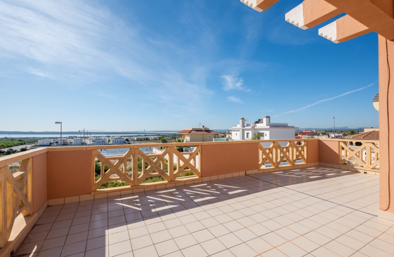 Használt ingatlanok - Villa -
Rojales - Ciudad Quesada