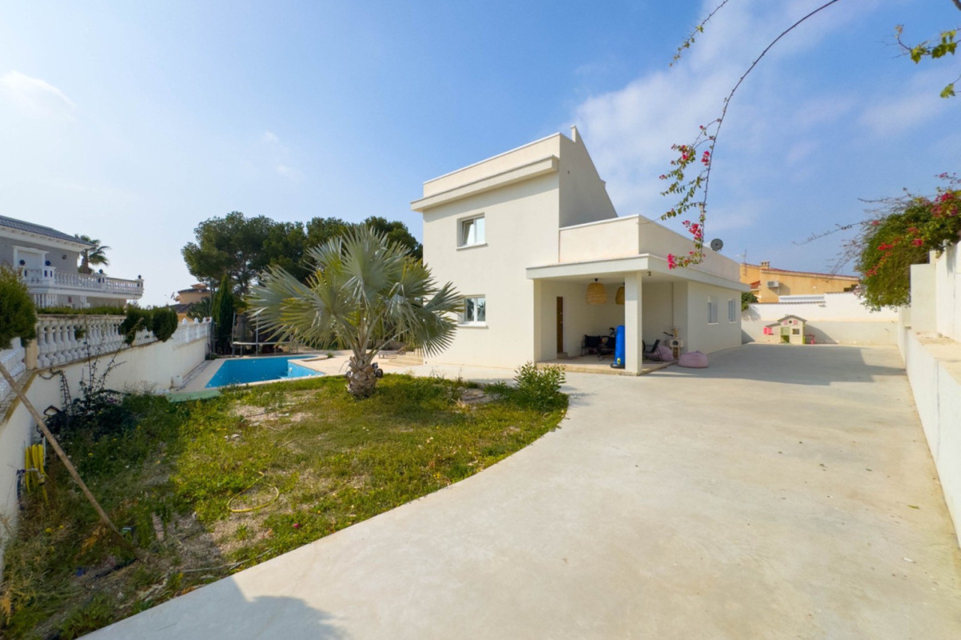 Használt ingatlanok - Villa -
Rojales - Dona Pepa