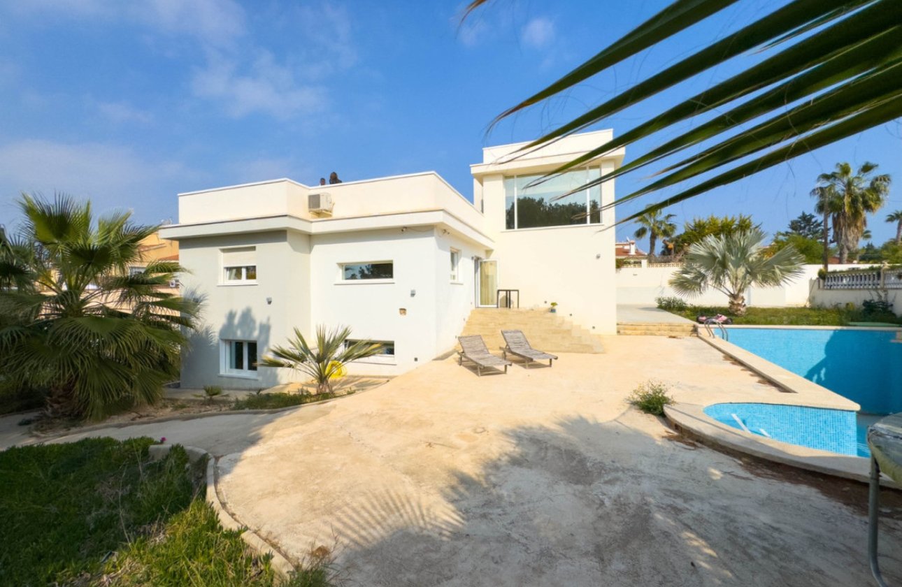 Használt ingatlanok - Villa -
Rojales - Dona Pepa