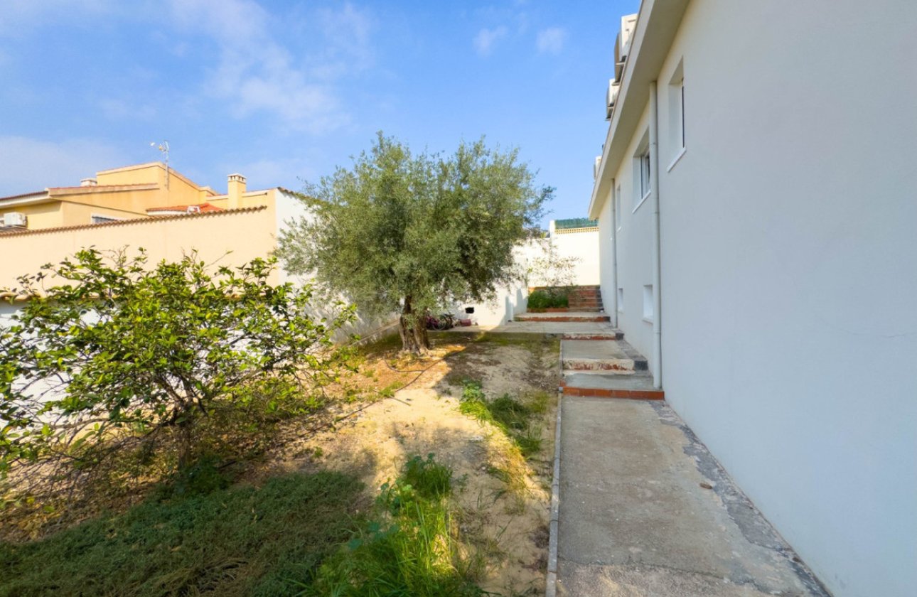 Használt ingatlanok - Villa -
Rojales - Dona Pepa