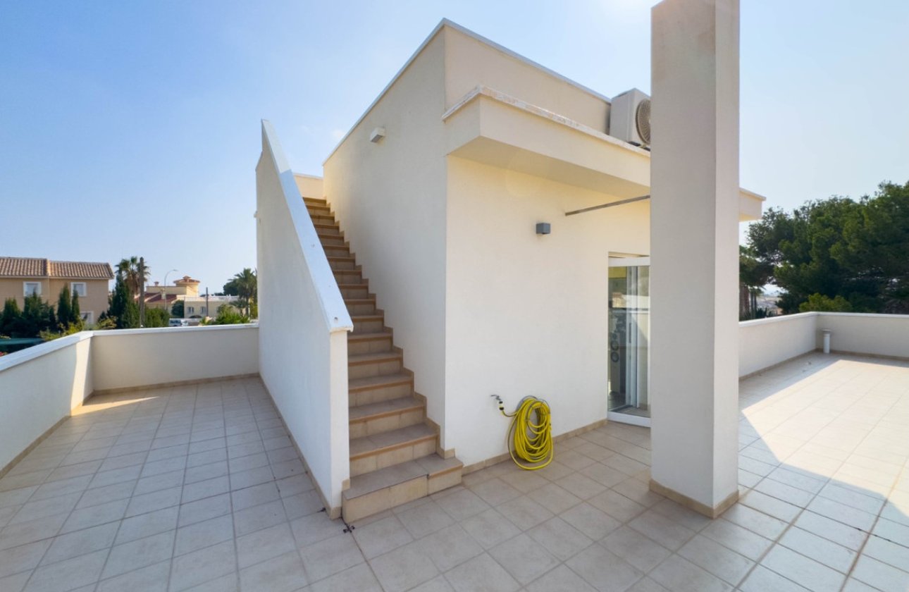 Használt ingatlanok - Villa -
Rojales - Dona Pepa