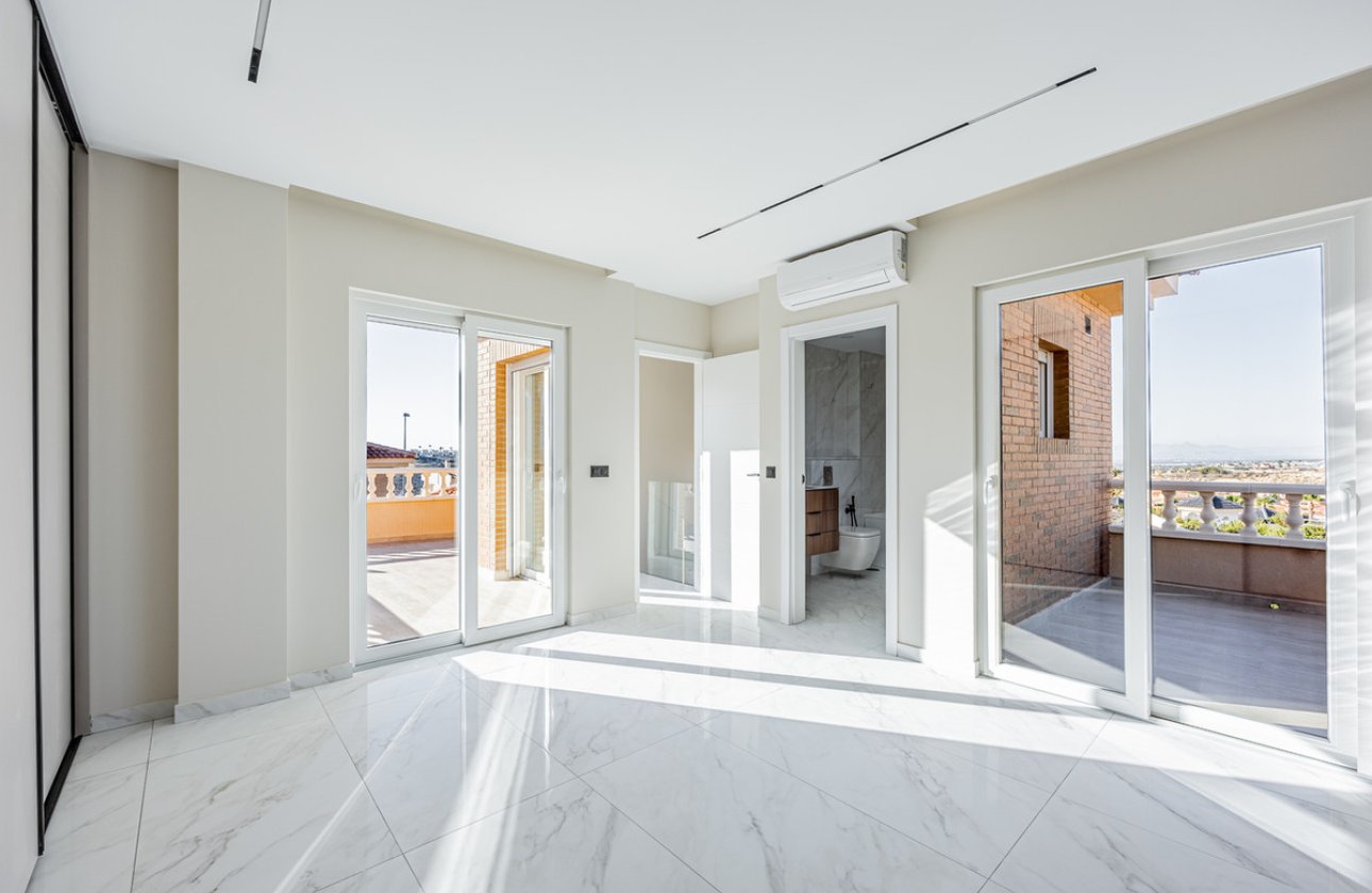 Használt ingatlanok - Villa -
Rojales - Rojales Centro