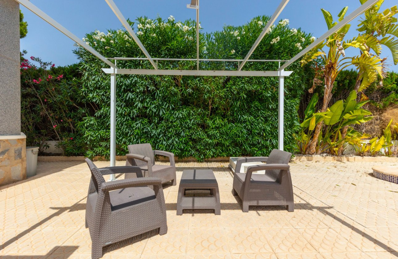 Használt ingatlanok - Villa -
San Fulgencio - La Marina